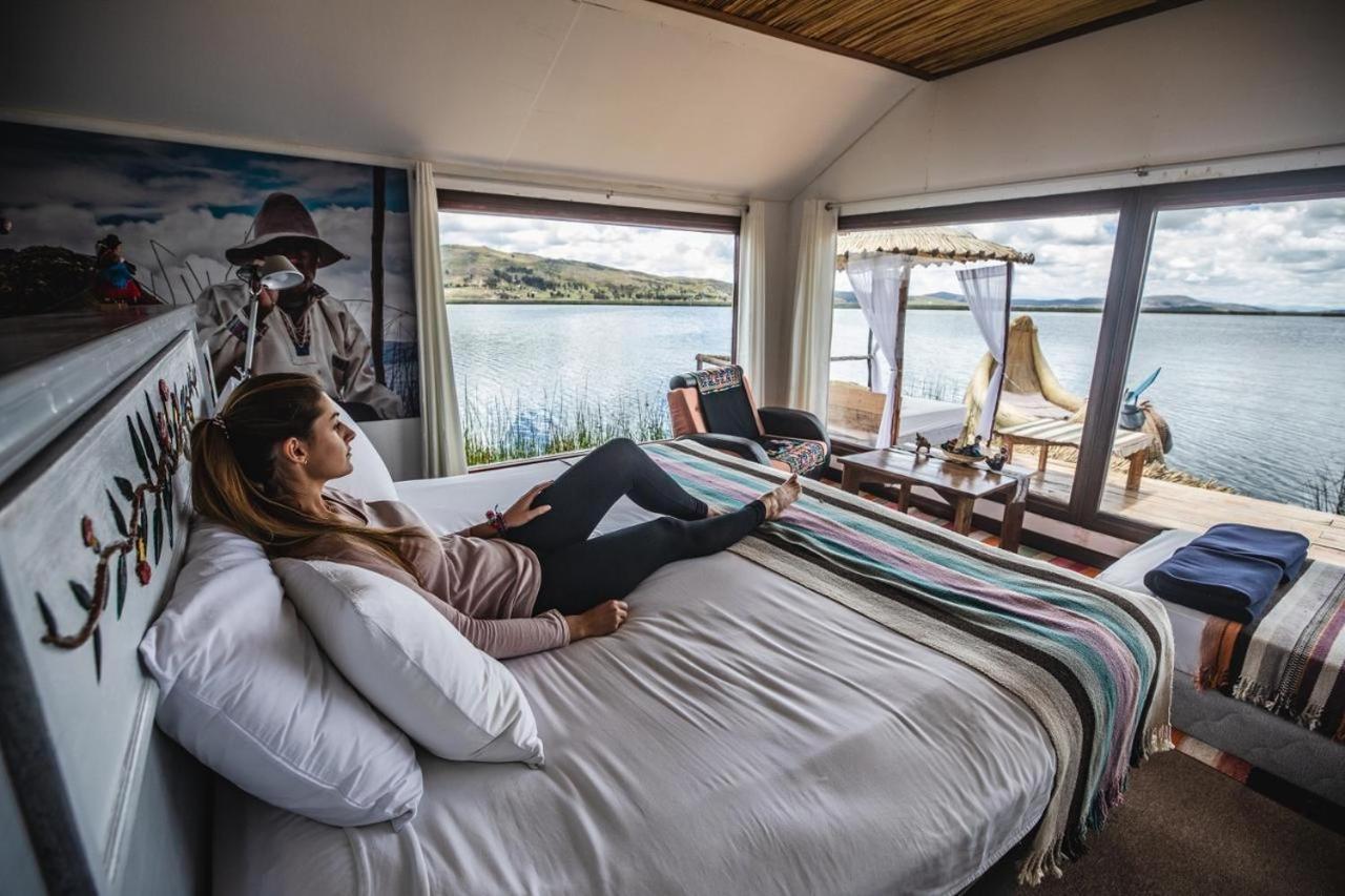 Uros Kay Pacha Lodge Puno Exteriör bild