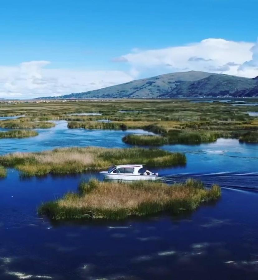 Uros Kay Pacha Lodge Puno Exteriör bild