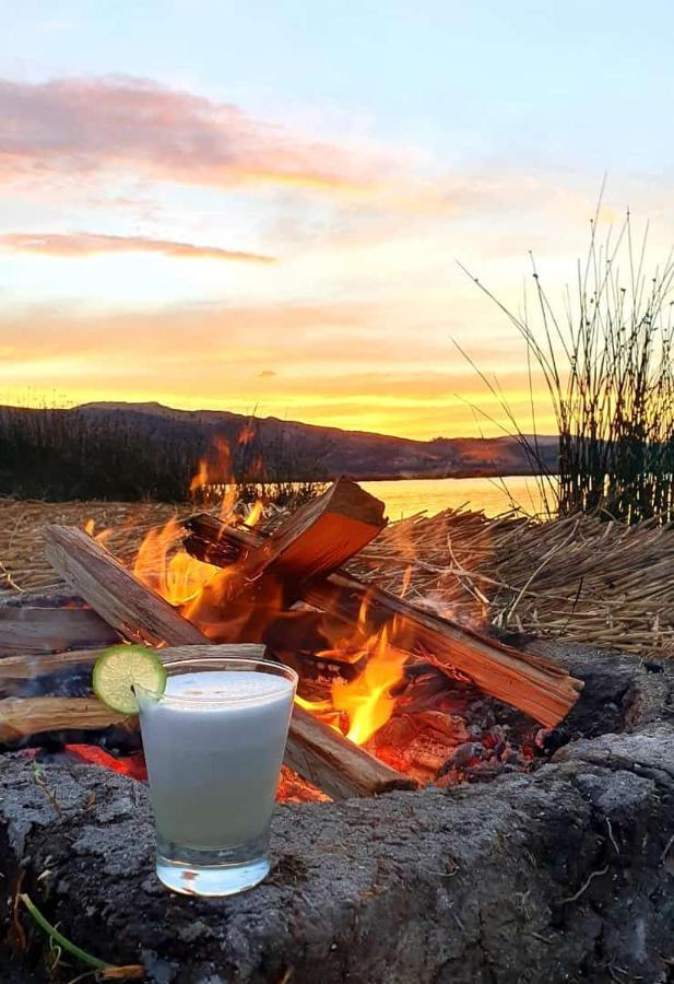 Uros Kay Pacha Lodge Puno Exteriör bild