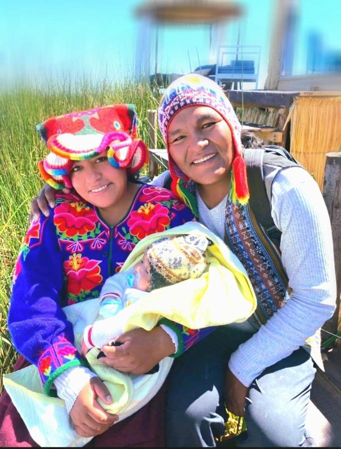 Uros Kay Pacha Lodge Puno Exteriör bild