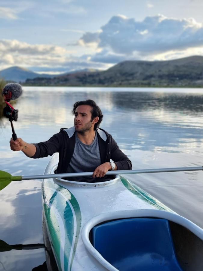 Uros Kay Pacha Lodge Puno Exteriör bild