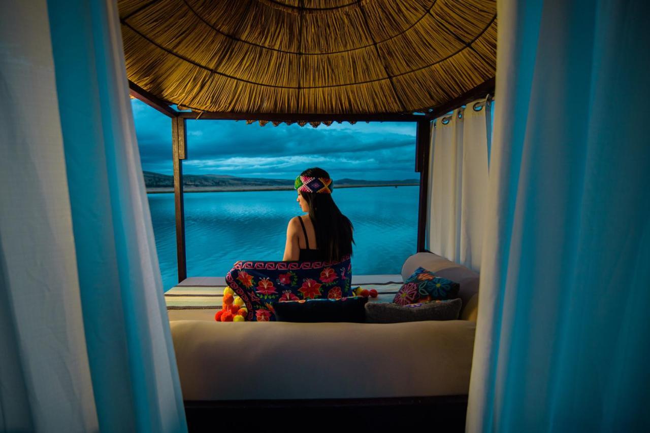 Uros Kay Pacha Lodge Puno Exteriör bild
